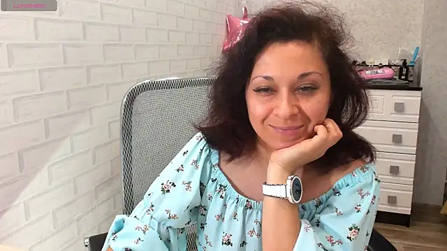 TeasyLana online show from May 21, 4:54 am