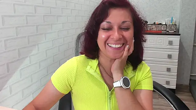 Snapshot of TeasyLana chatting on October 10, 8:47 pm TeasyLana online show from October 10, 8:47 pm