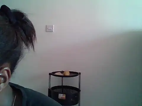 Queen loveer online show from February 10, 1:25 pm