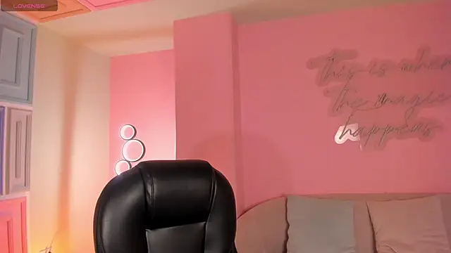 Snapshot of ValeriaRiveraX chatting on October 20, 12:13 am ValeriaRiveraX online show from October 20, 12:13 am