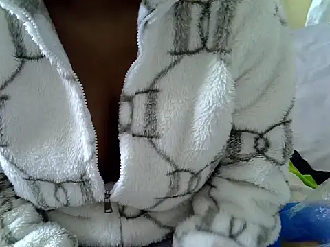 prettylacey3 online show from July 25, 7:04 am