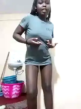 Sweetcecie01 online show from October 11, 9:17 pm