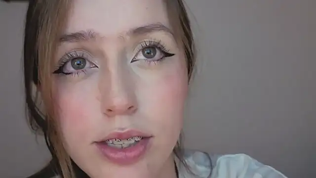 SofiaGc online show from October 18, 5:32 am