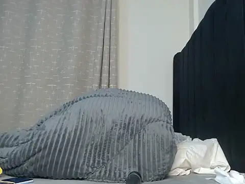 sexxyykittyy online show from August 5, 3:46 am