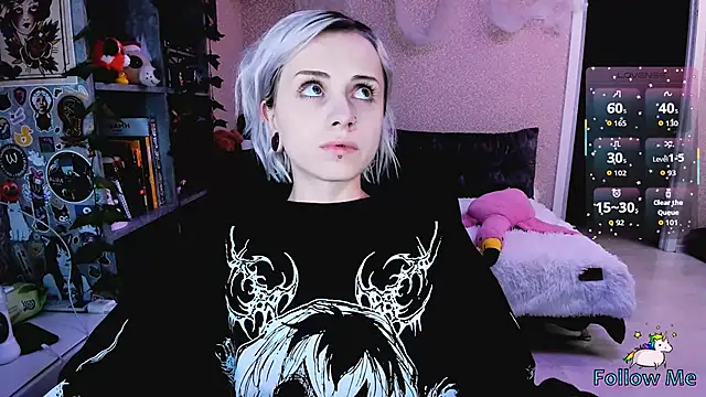 NaniMoore online show from November 12, 8:07 pm