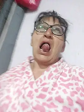 clarita 01 online show from June 28, 3:13 am