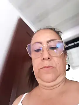 Snapshot of amaranta_c chatting on September 24, 1:43 pm amaranta c online show from September 24, 1:43 pm