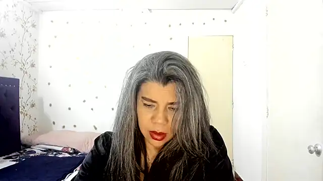 vikyadams online show from August 3, 12:03 am