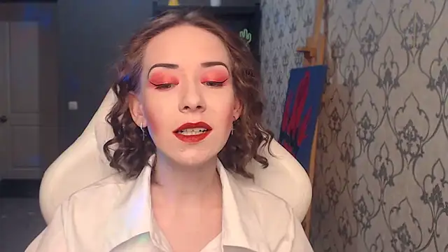 FascinatingEyess online show from June 9, 9:14 pm