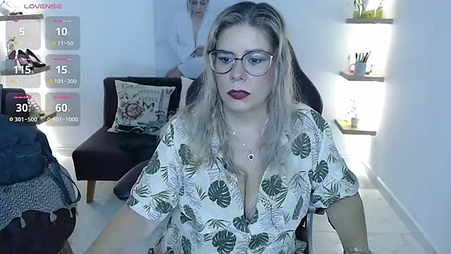 zehra sanem online show from June 10, 7:12 pm