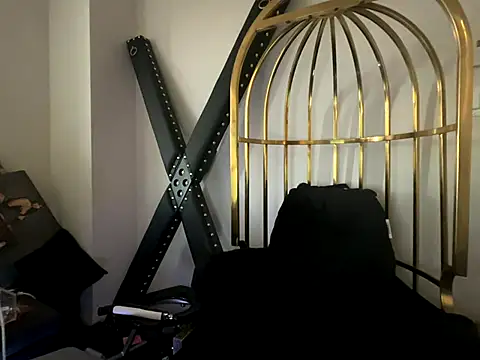 Snapshot of yourgoddessangela chatting on October 15, 9:50 pm yourgoddessangela online show from October 15, 9:50 pm