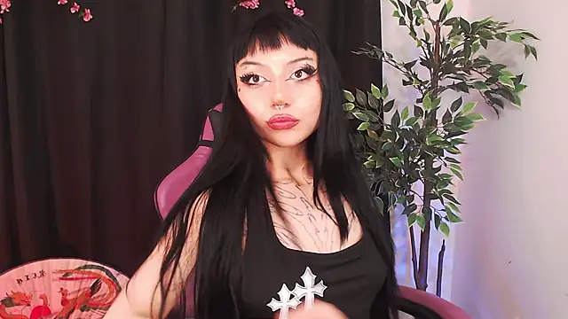 catipetite online show from April 3, 2:42 am