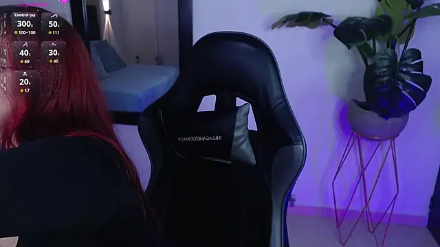 lizowenn  online show from September 29, 8:14 pm