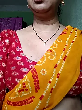 Snapshot of Rosy-B chatting on October 28, 12:38 am Rosy-B online show from October 28, 12:38 am