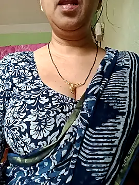 Snapshot of Rosy-B chatting on October 4, 1:00 am Rosy-B online show from October 4, 1:00 am