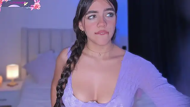 SofiScott  online show from October 10, 8:58 pm