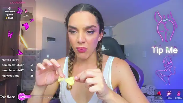 mariiahneedles online show from July 13, 1:06 am