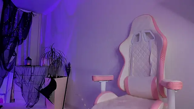 AnnaLunar online show from October 29, 2:49 am