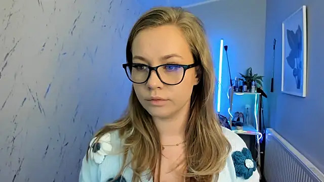 Snapshot of holly_xglam chatting on September 30, 4:56 pm holly xglam online show from September 30, 4:56 pm