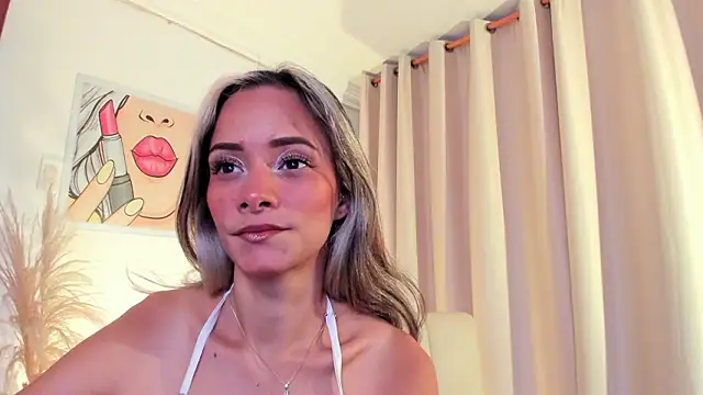 SkiinnyAna online show from February 25, 7:56 pm