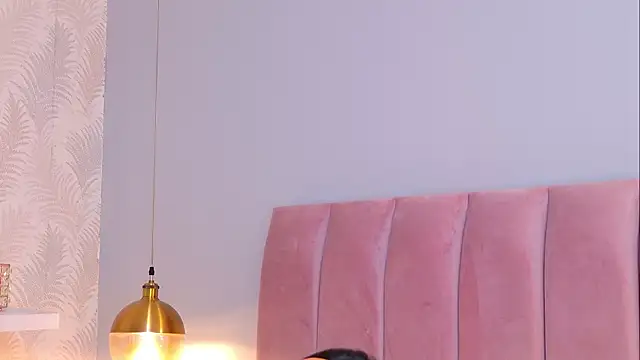 LeenaBrown online show from June 19, 12:52 pm