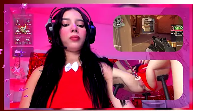 SweetieCloe  online show from February 14, 9:50 pm