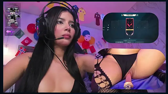 SweetieCloe  online show from June 22, 9:34 pm