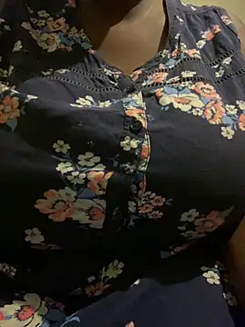 Naughty-sonia2 online show from July 18, 6:10 pm