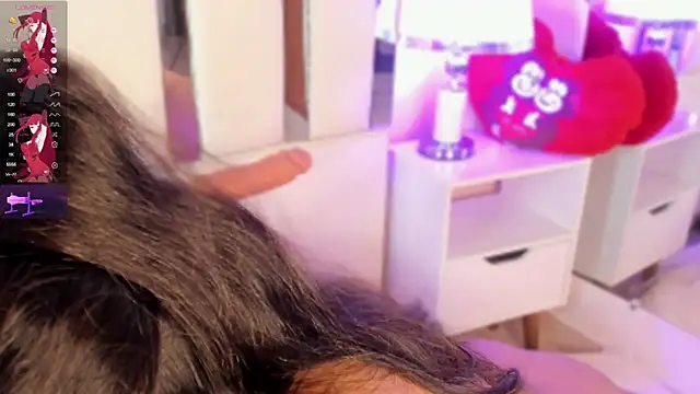 Miliaangeles online show from October 31, 1:26 pm