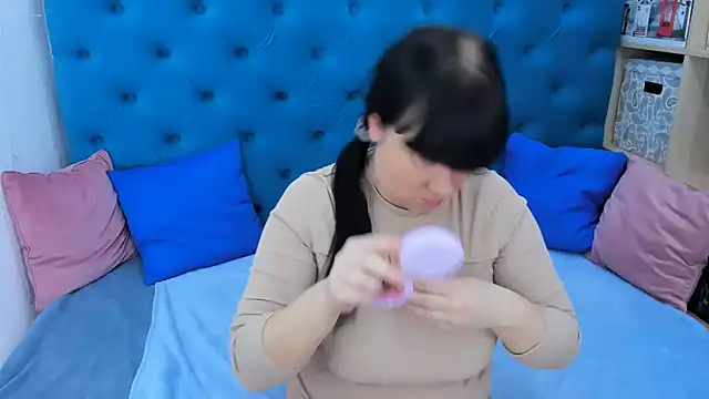 Sexy MALIKKA online show from December 2, 4:25 am