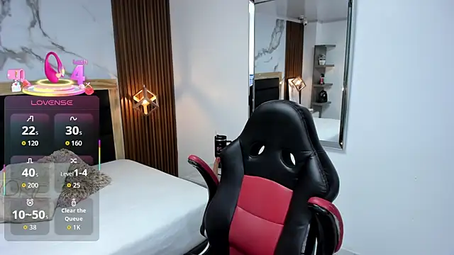ALICIATARLY online show from June 10, 7:45 pm