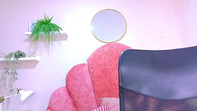 LilithSmith  online show from February 16, 11:43 am