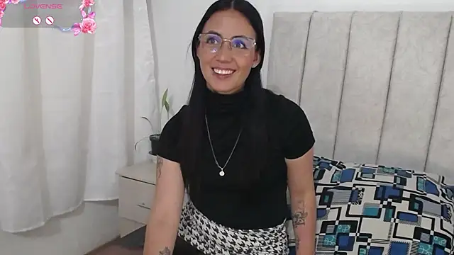 anny roberts online show from October 12, 10:01 pm