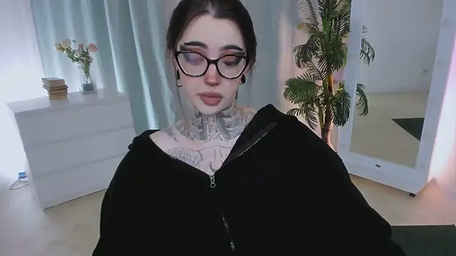 Dixi Pixi  online show from June 18, 5:42 am