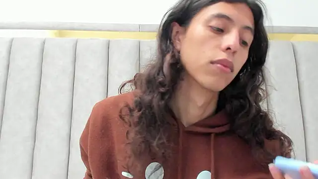 FreyaMoller online show from February 15, 7:02 pm