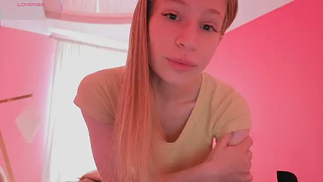 Elis Fox online show from July 16, 6:07 am
