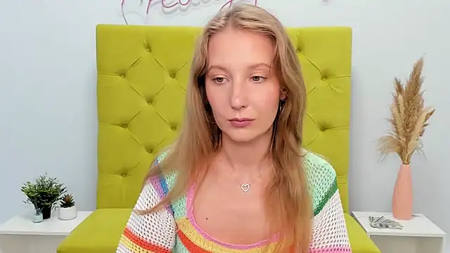 LolaWilsons online show from June 9, 8:47 am