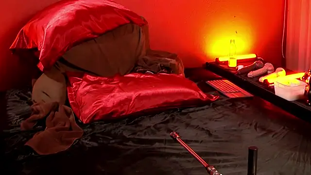 JenniferCD online show from June 11, 2:53 am