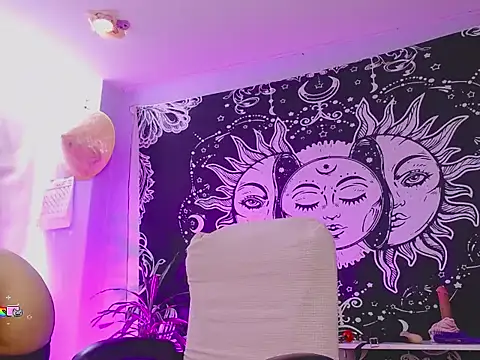melissahowl online show from July 15, 5:06 pm