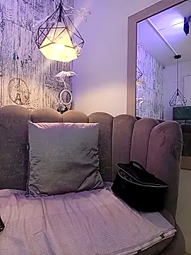 IsisBlake online show from November 24, 6:32 pm