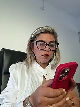 Cata Office-12 online show from November 14, 9:15 pm