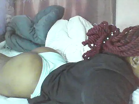 EBONYVANILLA02 online show from May 2, 6:06 am