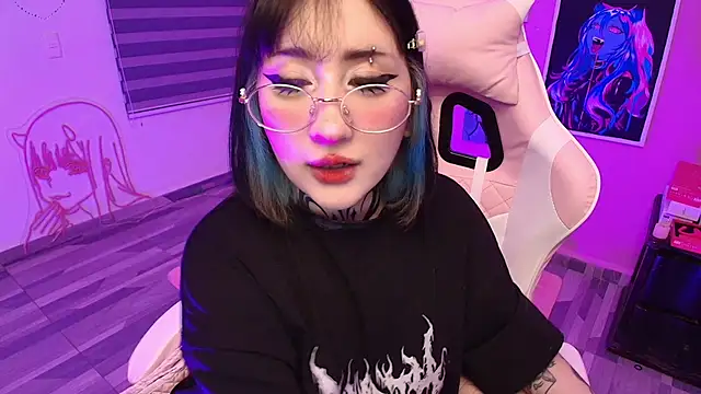 Miwa violet online show from June 17, 2:57 am