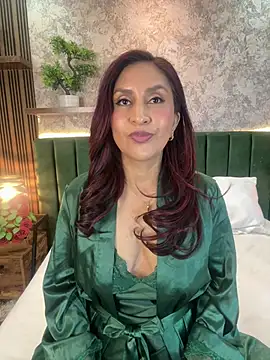 MonicaMoret online show from June 27, 12:22 pm