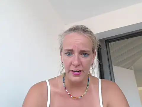 Wendysexyx online show from October 28, 8:25 pm