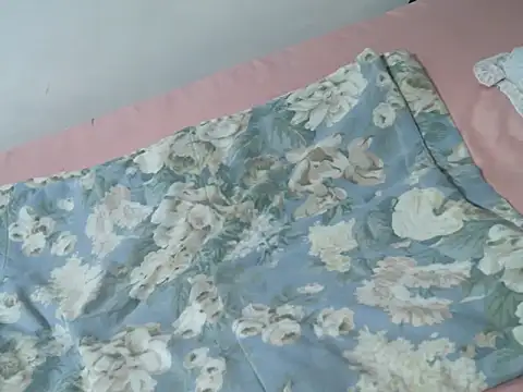 luckieey online show from November 12, 5:55 pm