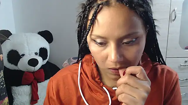 SWEETT CORY online show from April 30, 1:11 am