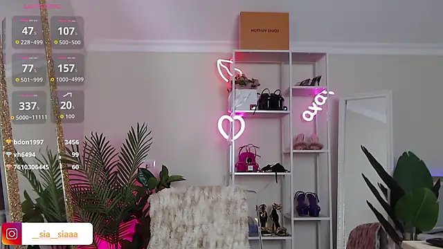 ArianaArianna online show from March 17, 4:33 pm