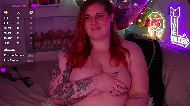 opalreigning online show from March 9, 10:18 am