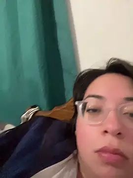 indiegirl666 online show from April 28, 3:21 am